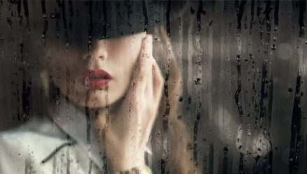 Create a beautiful wet glass effect with raindrops in Photoshop